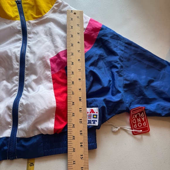 NWT Forever 21 USA Sport Retro Cropped Windbreaker Jacket SZ S Color Block - Picture 10 of 12